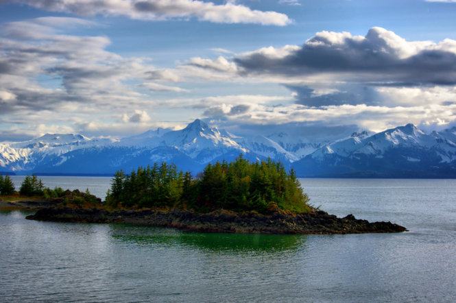 Lynn Canal, một vịnh hẹp tự nhiên đó là một phần của tuyến đường Inside Passage giữa Juneau và Skagway. - Ảnh: wordpress