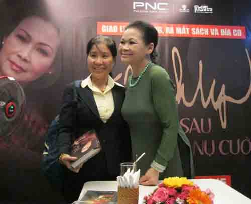 Danh ca Khánh Ly giao lưu với người hâm mộ Cần Thơ