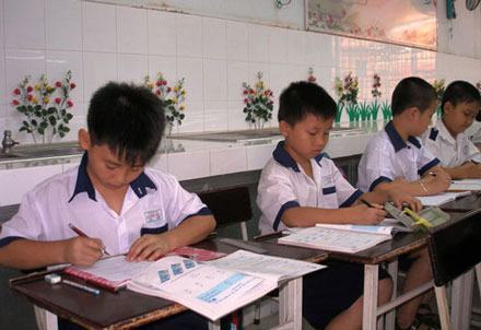 Khốn đốn với HS… không hộ khẩu TP