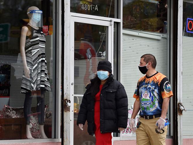 Khẩu trang: từ kỳ thị tới vật bất ly thân