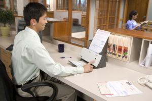 Khi cha mẹ là “rào cản”…