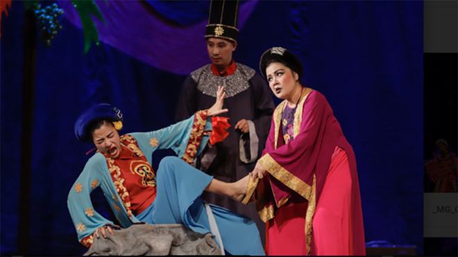 Khi Tấm Cám mất đi ông Bụt dưới bàn tay đạo diễn Singapore