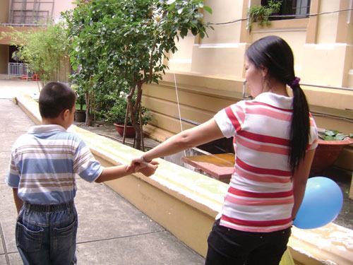 Khi trẻ có thái độ chống đối