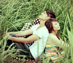 Khoảnh khắc tình đầu