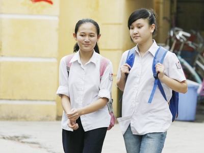 Khốc liệt cuộc đua vào lớp 10