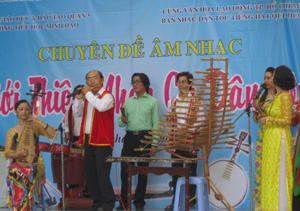 Khơi dậy tình yêu âm nhạc dân tộc