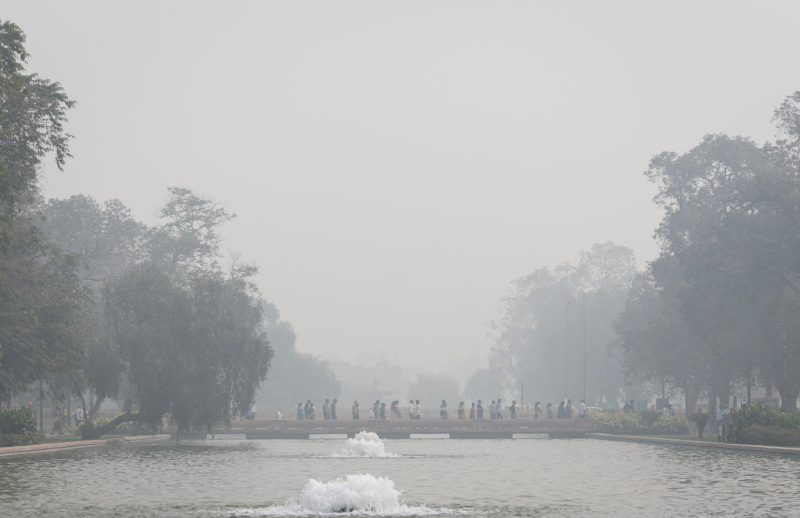 Khói mù nguy hiểm’ bao trùm thủ đô New Delhi  - ảnh 3