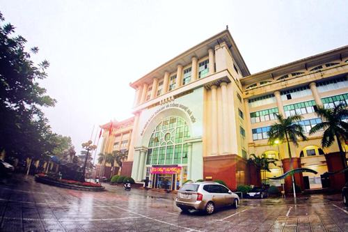 Kiểm tra đại học Kinh doanh và Công nghệ Hà Nội - 1