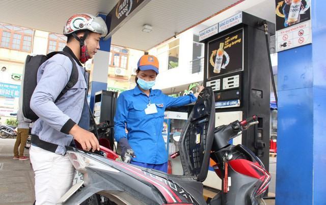 Kiến nghị khai tử nhanh xăng RON 95, chỉ xài E5 - Ảnh 1. Kiến nghị khai tử nhanh xăng RON 95, chỉ xài E5 - Ảnh 1.