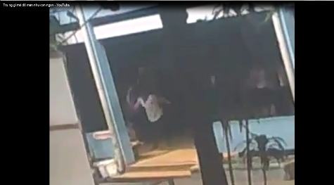 Kinh hoàng với clip cô giáo đánh học sinh dã man
