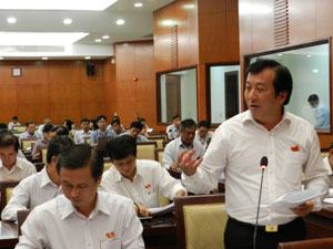 Kỳ họp thứ 16 HĐND khóa VIII: Bức xúc vì càng chống càng… ngập