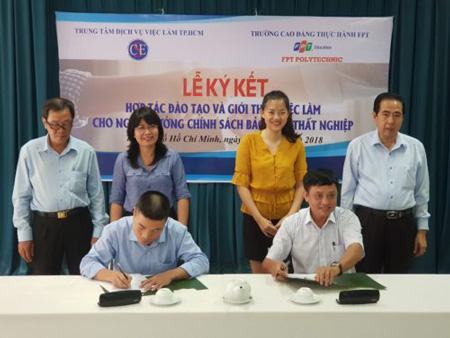 Ký kết đào tạo nghề và tạo việc làm cho người lao động thất nghiệp