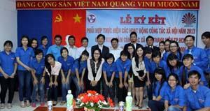 Ký kết thực hiện các hoạt động xã hội tình nguyện năm 2013