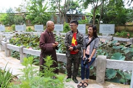 Kỳ lạ ngôi chùa khắc kinh Phật lên đá độc nhất vô nhị miền Tây - ảnh 9