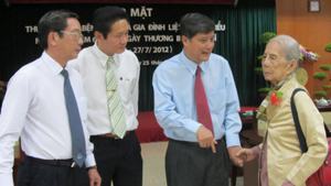 Kỷ niệm 65 năm Ngày Thương binh liệt sĩ (27-7-1947/27-7-2012): Tri ân, tưởng niệm các anh hùng liệt sĩ