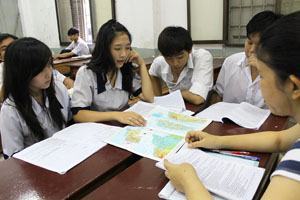 Kỳ thi tốt nghiệp THPT 2014: Hơn 900.000 học sinh bước vào ngày thi đầu tiên