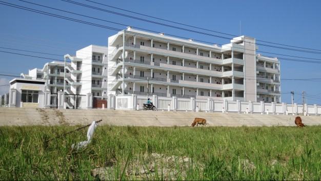 Ký túc xá “ế” sinh viên