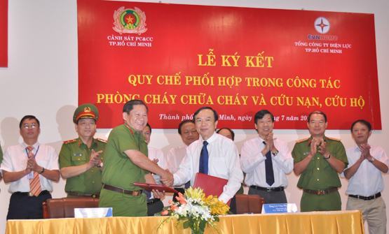 Đẩy mạnh công tác PCCC và cứu nạn, cứu hộ