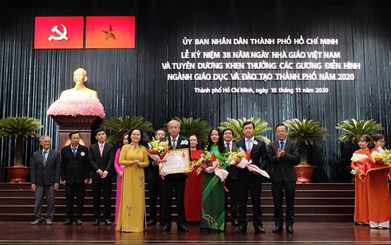 Lãnh đạo thành phố tự hào đội ngũ nhà giáo luôn hết lòng vì học sinh