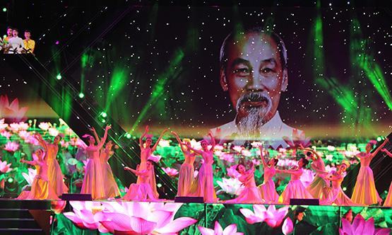 44 năm TP Sài Gòn – Gia Định chính thức mang tên Chủ tịch Hồ Chí Minh