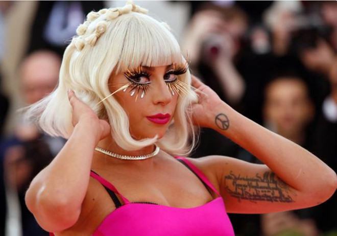 Lady Gaga cùng các sao thế giới tổ chức chương trình giúp nhân viên y tế