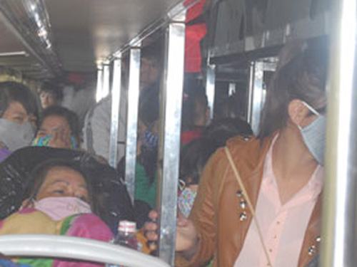 Lại phát hiện xe nhồi nhét hành khách