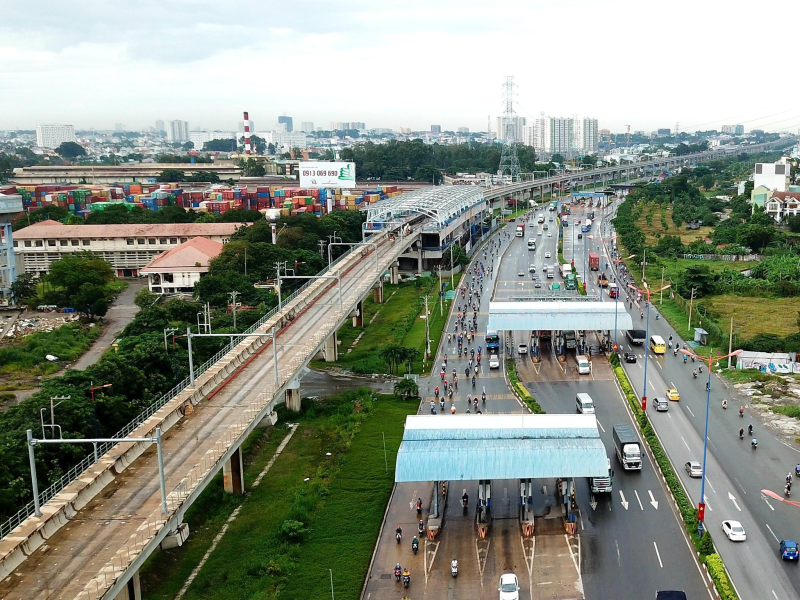 Làm sao kéo người dân đi metro? - ảnh 1