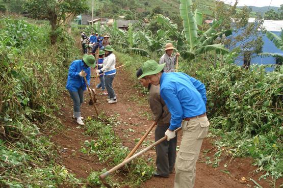 250 sinh viên tham gia chiến dịch “Mùa hè xanh” 2016