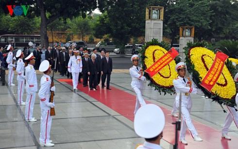 Quốc khánh, cách mạng, lãnh đạo Đảng, Chủ tịch Hồ Chí Minh