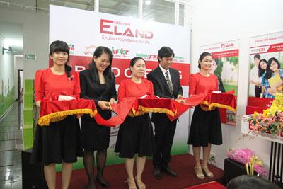 Lễ ra mắt Trung tâm ngoại ngữ Eland