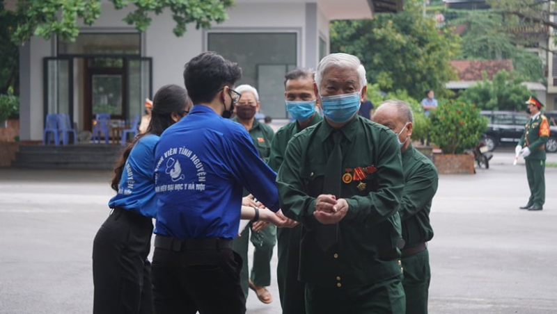 Lễ viếng nguyên Tổng bí thư Lê Khả Phiêu - ảnh 3