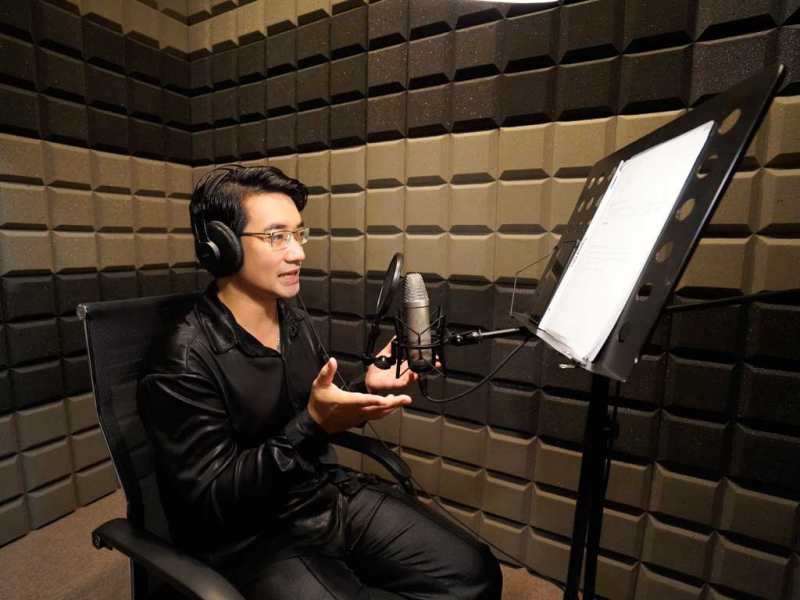 Lên mạng nghe sách