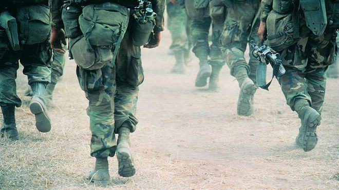 Lệnh cấm người chuyển giới nhập ngũ từ thời ông Trump sẽ bị hủy bỏ