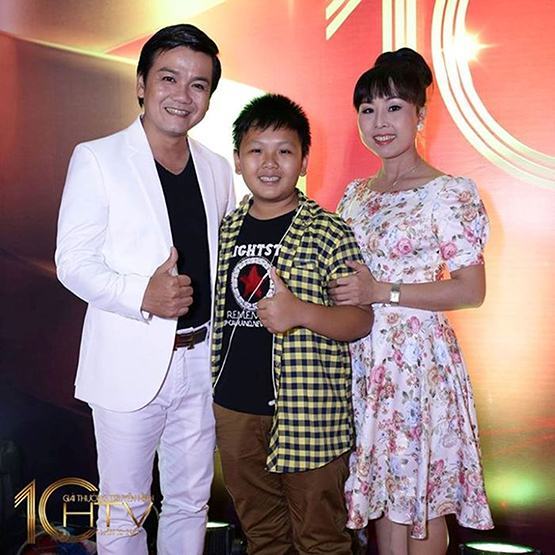 Kỷ niệm Ngày gia đình Việt Nam 28-6: Bài 2: Mối tình đồng môn bền vững