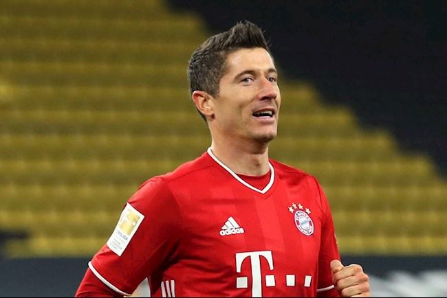 Lewandowski đoạt giải cầu thủ ấn tượng nhất năm