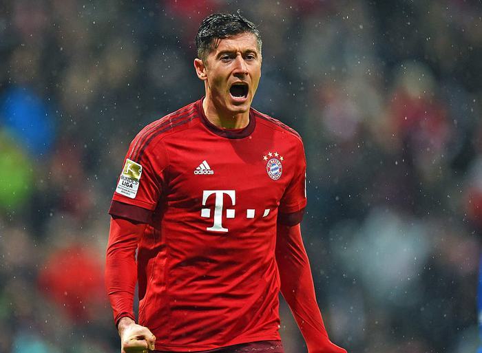Lewandowski xác nhận đàm phán với Real