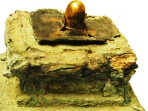 Linga vàng độc bản