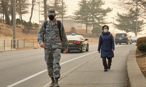 Lính Mỹ ở Hàn Quốc được phép đeo khẩu trang vì ô nhiễm không khí