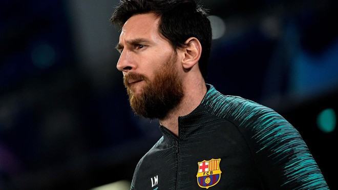 Lionel Messi chính thức thông báo ở lại Barcelona