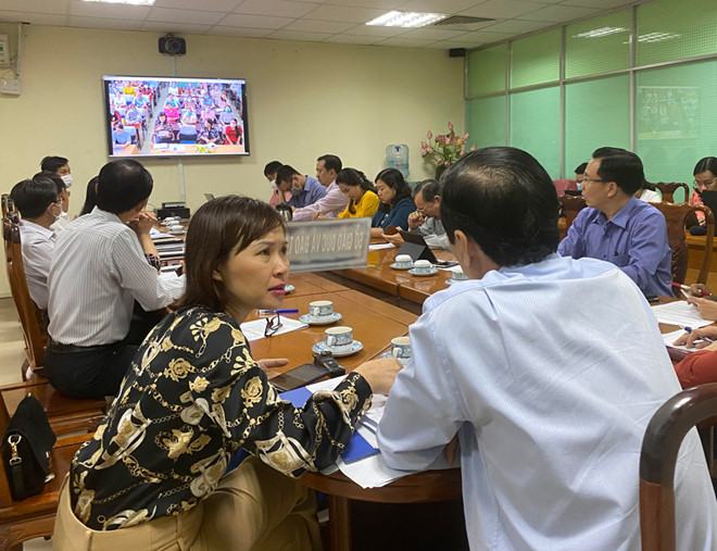 Hình ảnh buổi trực tuyến về phòng chống dịch bệnh virus corona /// B.THANH