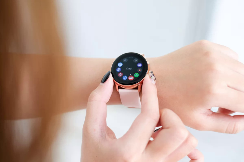 Loạt smartwatch giá chưa đến 6 triệu đồng tại Việt Nam