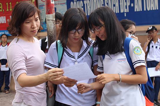 Điểm chuẩn vào lớp 10 tại TP.HCM giảm