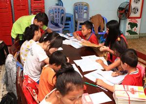 Lớp học nơi “xóm rác”