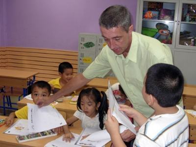 Lớp VIP trong trường công: Sẽ điều chỉnh bất hợp lý