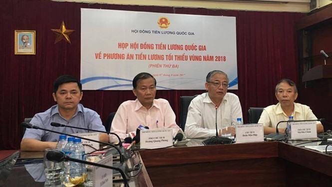 Lương tối thiểu vùng năm 2018 tăng 6,5 %