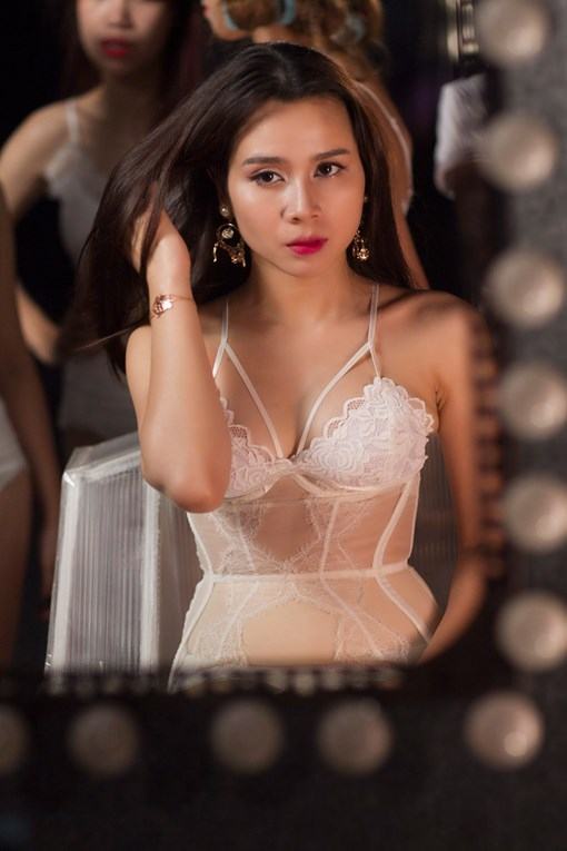 Lưu Hương Giang xin phép Hồ Hoài Anh làm MV nóng