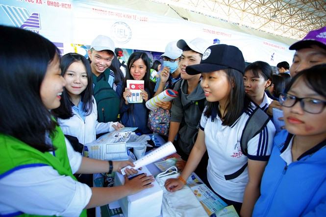 Học sinh tham dự ngày khai mạc Tư vấn mùa thi của Báo Thanh Niên
 /// Ảnh: Ngọc Dương