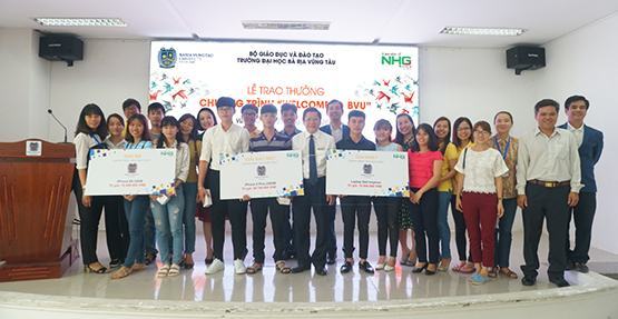 Tặng 25 xe máy cho tân sinh viên BVU