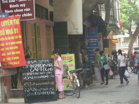 Luyện thi “cấp tốc”: Nơi tấp nập, chỗ đìu hiu