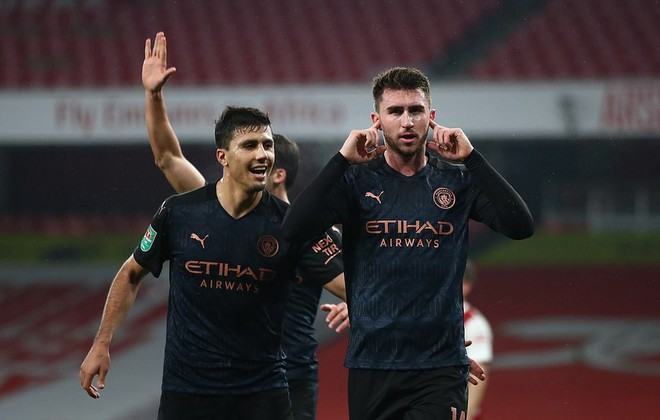 Man City có bị loại khỏi Cúp Liên đoàn trao suất cho M.U vì bão Covid-19?